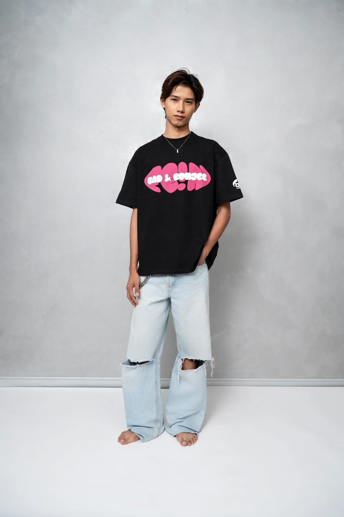 Top 10 Oversized T-Shirt Trends for Men & Women in 2025