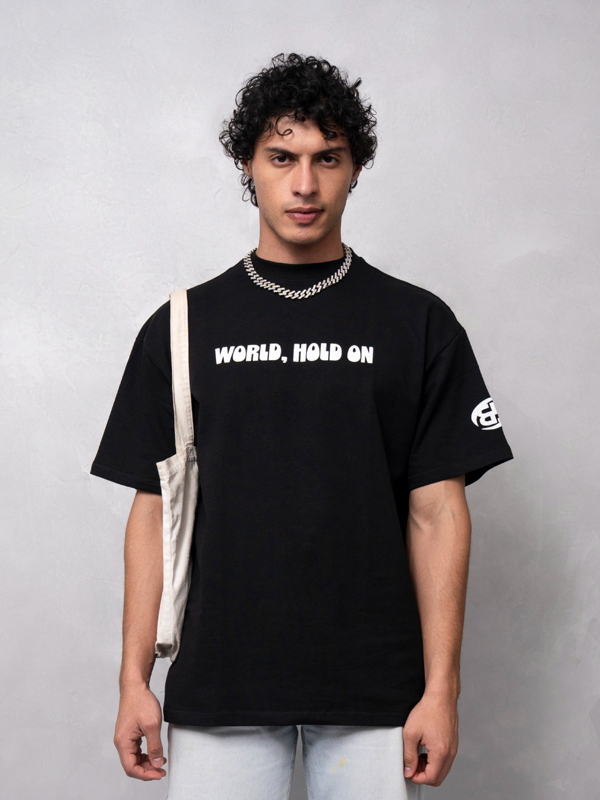 World, Hold On Black Oversized T-Shirt